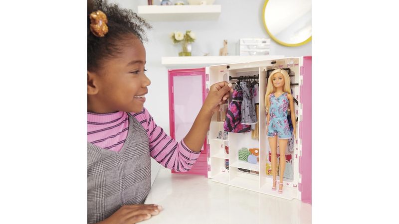 Boneca Barbie com Cenário - Guarda Roupa de Luxo - GBK12 - Mattel - Dorémi  Brinquedos