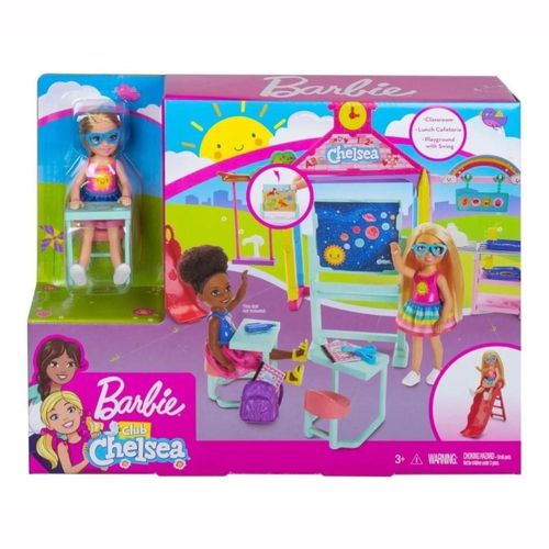 Boneca Barbie e Playset Club Chelsea Diversão Na Escola Mattel GHV80