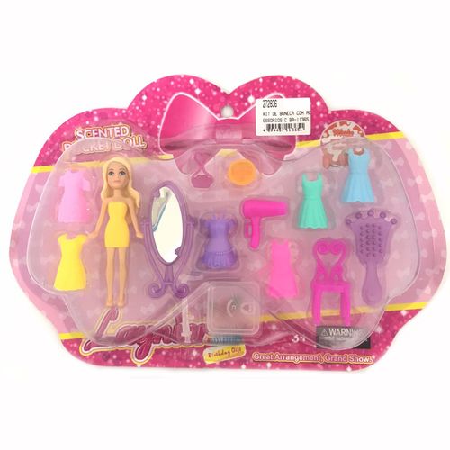 Kit de Boneca com Acessórios